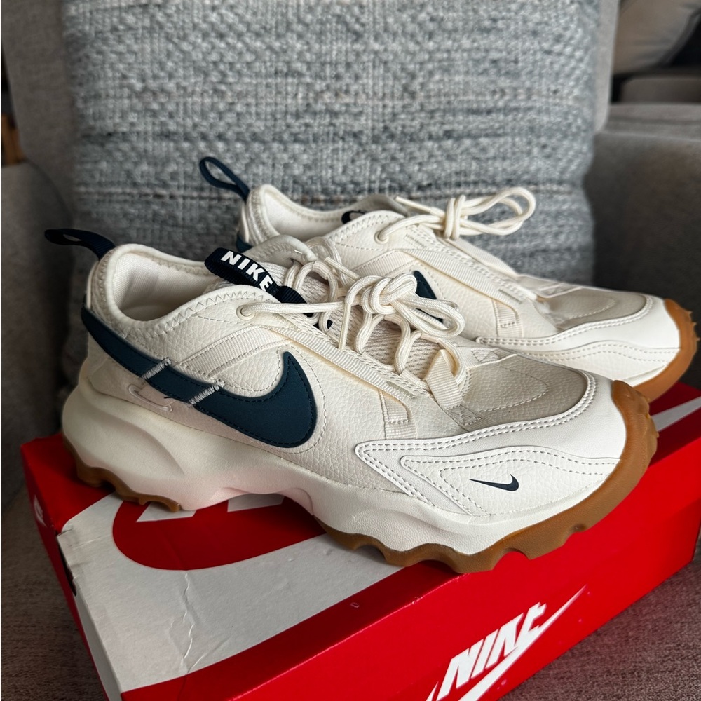Nike TC 7900 - New in box